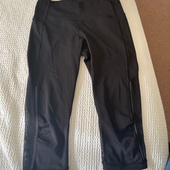 lululemon athletica Pants - Lululemon Capri Leggings 6 black